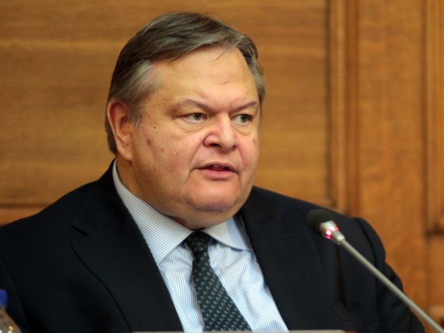 Η θεωρία των ψεκασμών είναι ανίκητη, απαντά το ΠΑΣΟΚ στον Π.Καμμένο