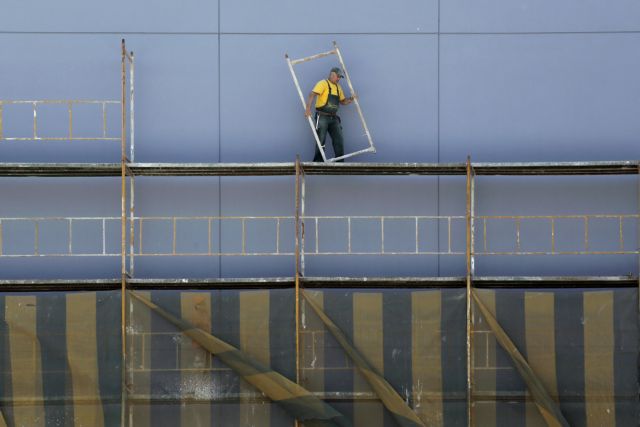 Ισχνή η ανάκαμψη της Ελλάδας το 2014, στο 0,2% του ΑΕΠ