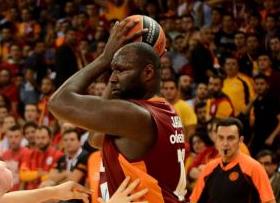 Από τρεις ως έξι μήνες εκτός παρκέ ο Τζαβάι