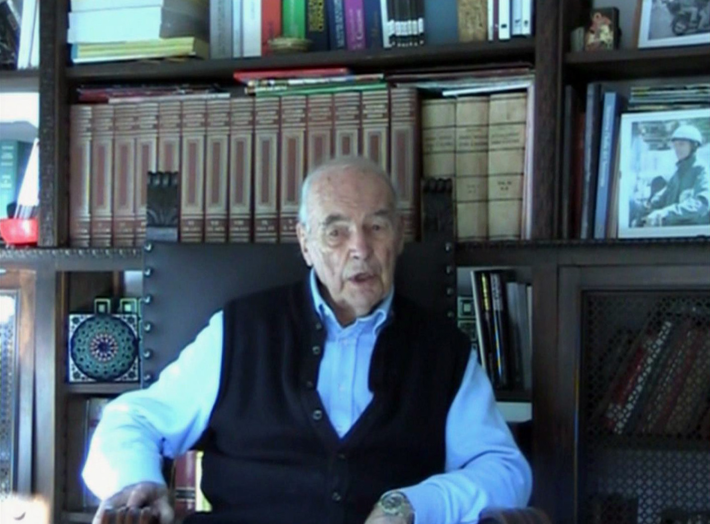 Σε κοιμητήριο σωφρονιστικού ιδρύματος ετάφη ως άγνωστος ο ναζί Πρίμπκε