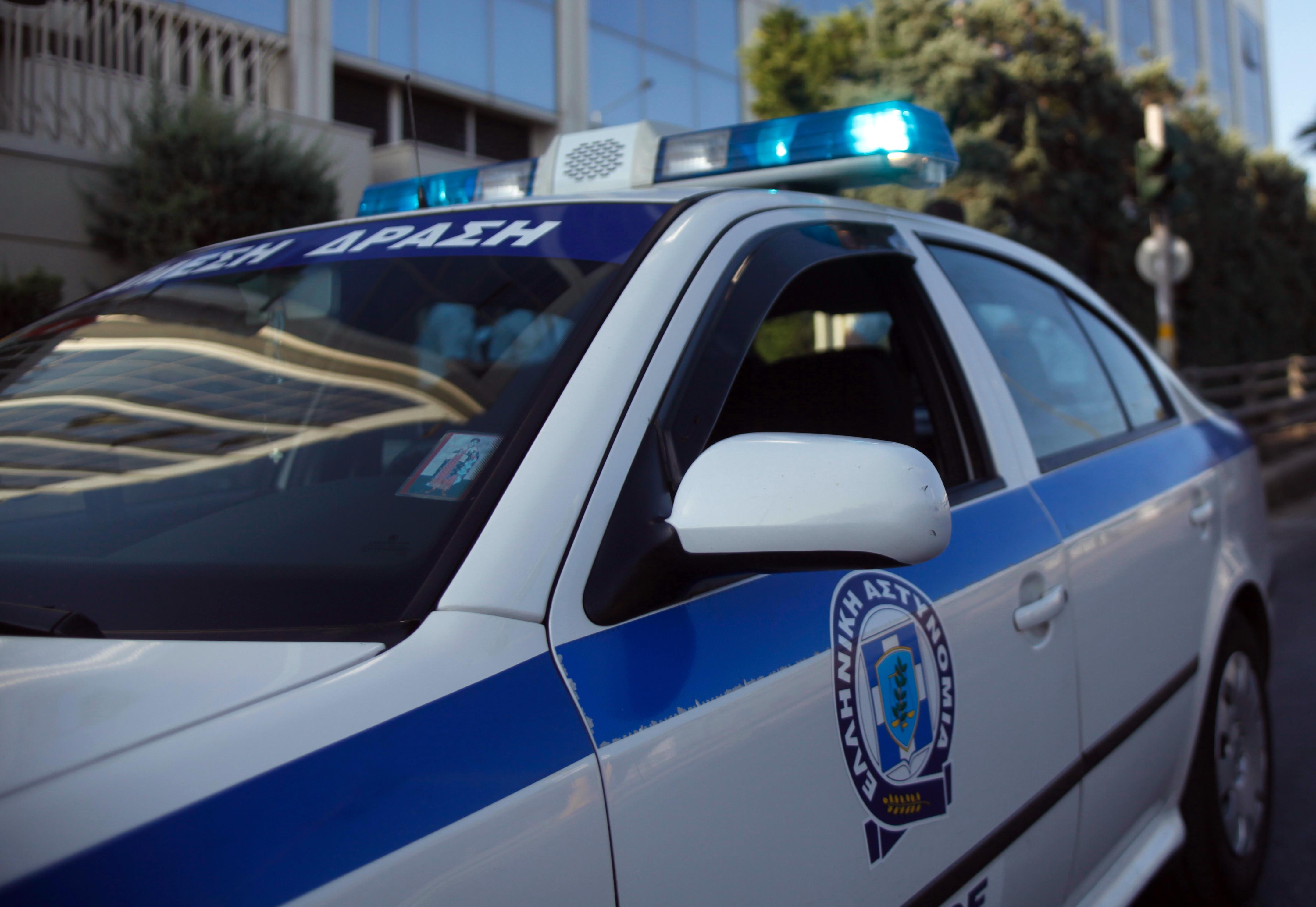 Γέμισε χασίς η Αττική Οδός στη διάρκεια καταδίωξης