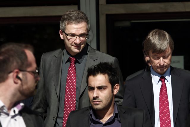 Απολύσεις και β’ κύμα διαθεσιμότητας στη συνάντηση Μητσοτάκη- τρόικας