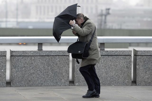 «Επικίνδυνο» βαρομετρικό χαμηλό απειλεί 53 εκατομμύρια Αμερικανούς