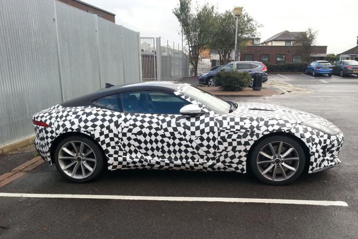 Jaguar F-Type Coupe 2014: Ερμητικά κλειστή