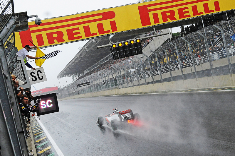 Σκληρή και μέση γόμα της Pirelli και στο Interlagos