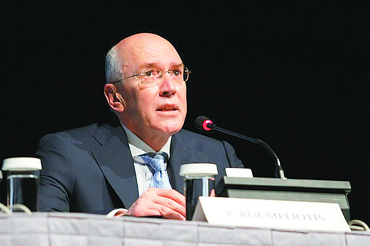 Οι εκτιμήσεις οικονομολόγων και οι αποκαλύψεις Ρουμελιώτη για το κούρεμα