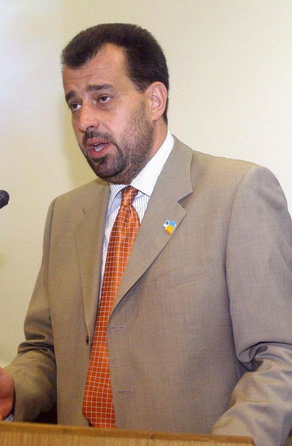 Απλήρωτοι εργαζόμενοι διέκοψαν την παρουσίαση του βιβλίου του Σ.Κοτρώτσου