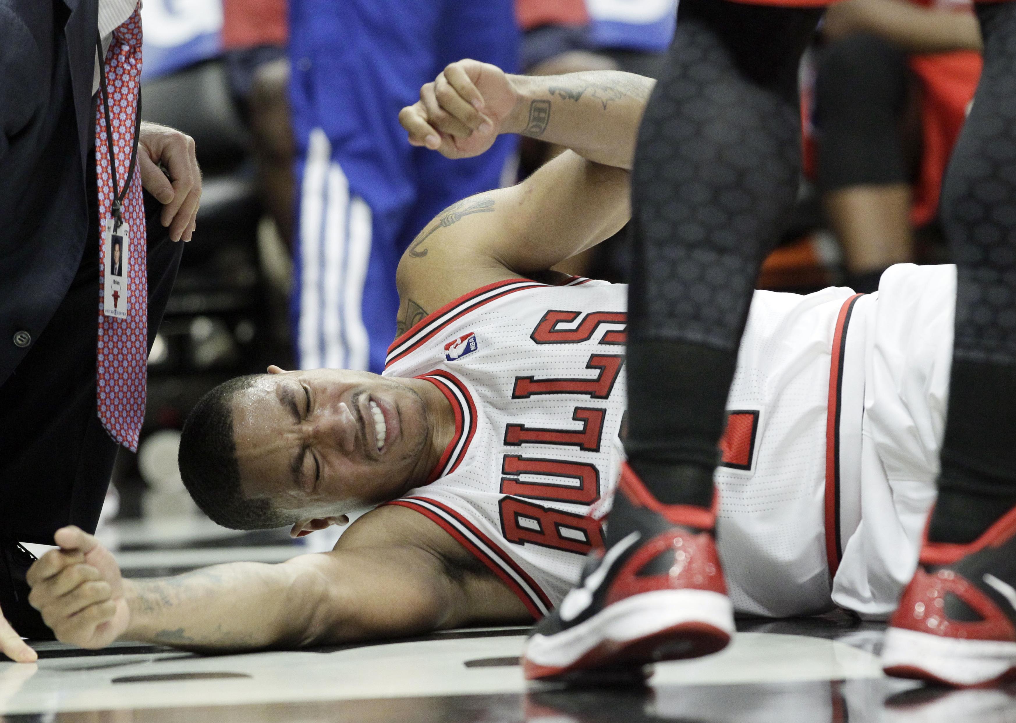 Πρόωρο τέλος και την εφετινή χρονιά για τον Ντέρικ Ρόουζ!