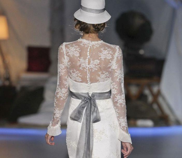 Τα πιο εντυπωσιακά φορέματα στο χρώμα του πάγου