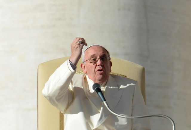 Επιτροπή κατά της κακοποίησης ανηλίκων από ιερείς συστήνει ο Πάπας