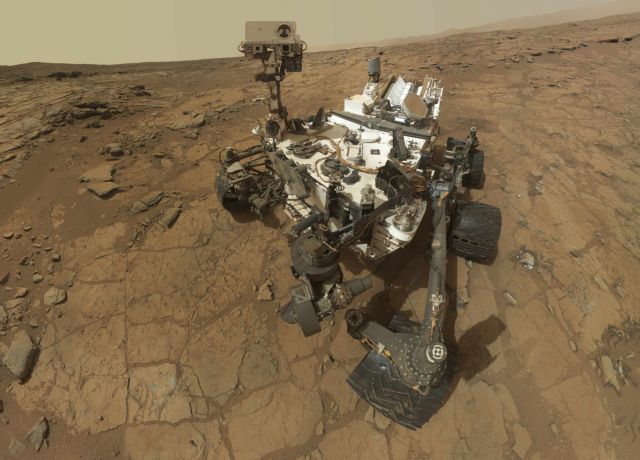 Ίχνη αρχαίας «φιλόξενης» λίμνης εντόπισε το Curiosity στον Αρη