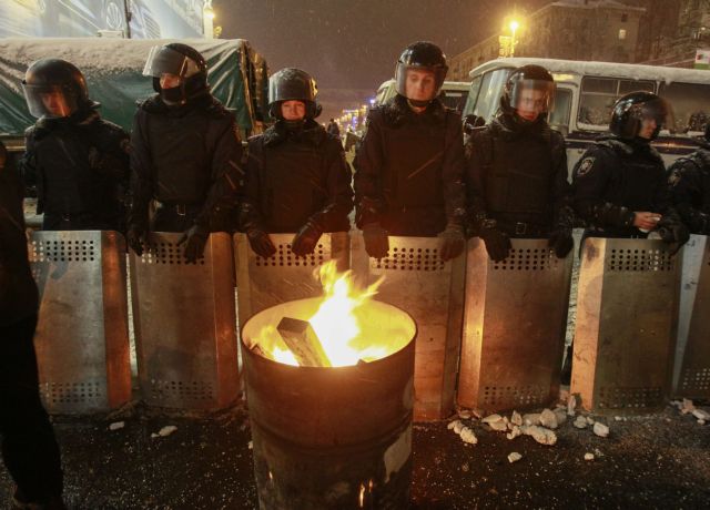 Συνάντηση προέδρων στο Κίεβο σε μια προσπάθεια εκτόνωσης της κρίσης