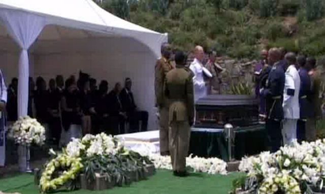 Στην ιδιαίτερη πατρίδα του «αναπαύεται» ο Νέλσον Μαντέλα