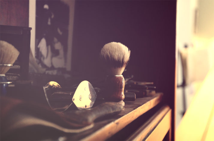 Ούτε ο Μισέλ Μπαρνιέ έδωσε λύση στον κουρέα της Κέρκυρας