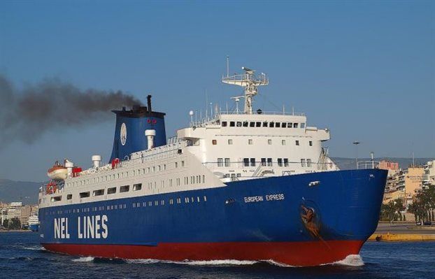 Ταλαιπωρία για 722 επιβάτες του πλοίου European Express
