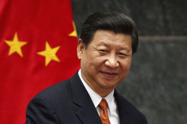 Στην ουρά για ένα πιάτο φαΐ και ο …πρόεδρος της Κίνας