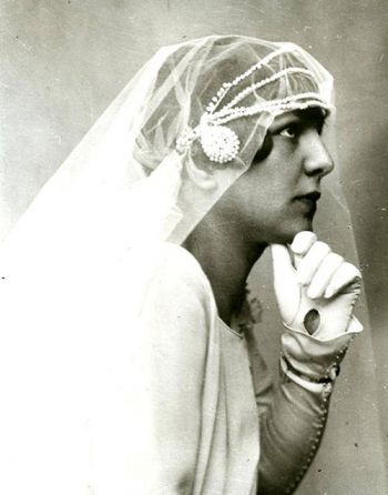 Η μόδα των νυφικών ενδυμάτων στο Μουσείο Μπενάκη