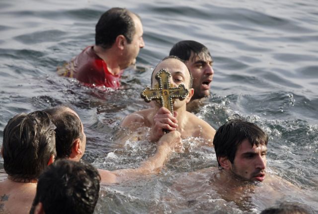 Αγιασμός των υδάτων και στον Κεράτιο στην Κωνσταντινούπολη
