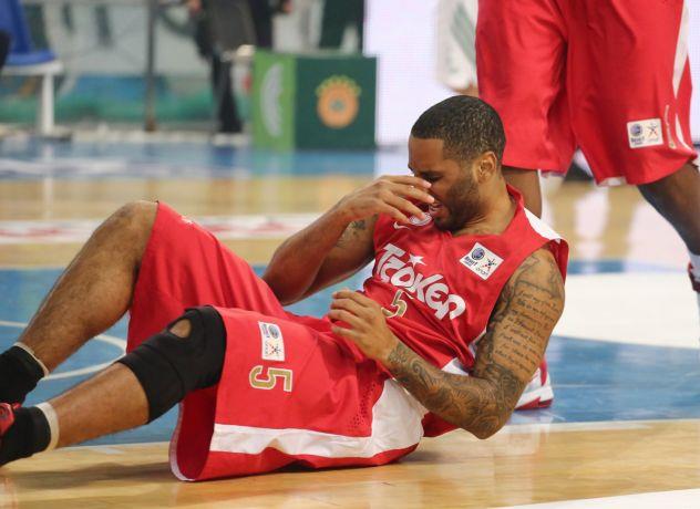 Αναχωρεί για τις ΗΠΑ την Τρίτη ο Έισι Λο