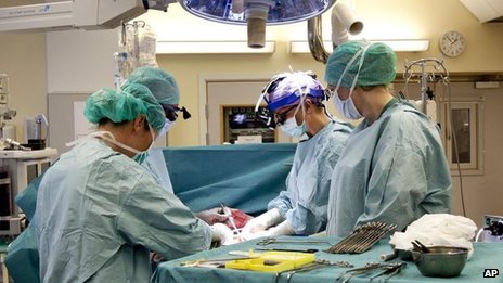 Σε μεταμόσχευση μήτρας υποβλήθηκαν εννέα γυναίκες στη Σουηδία