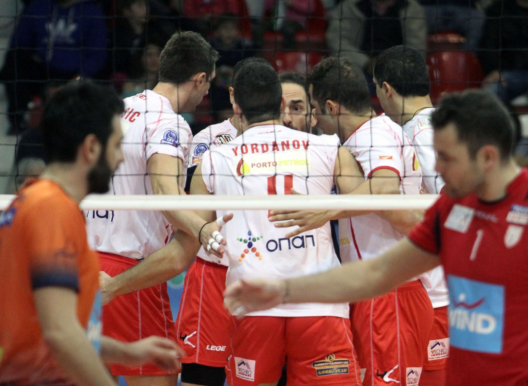 Νίκησε το βόλεϊ στην επικράτηση του Ολυμπιακού επί του Φοίνικα