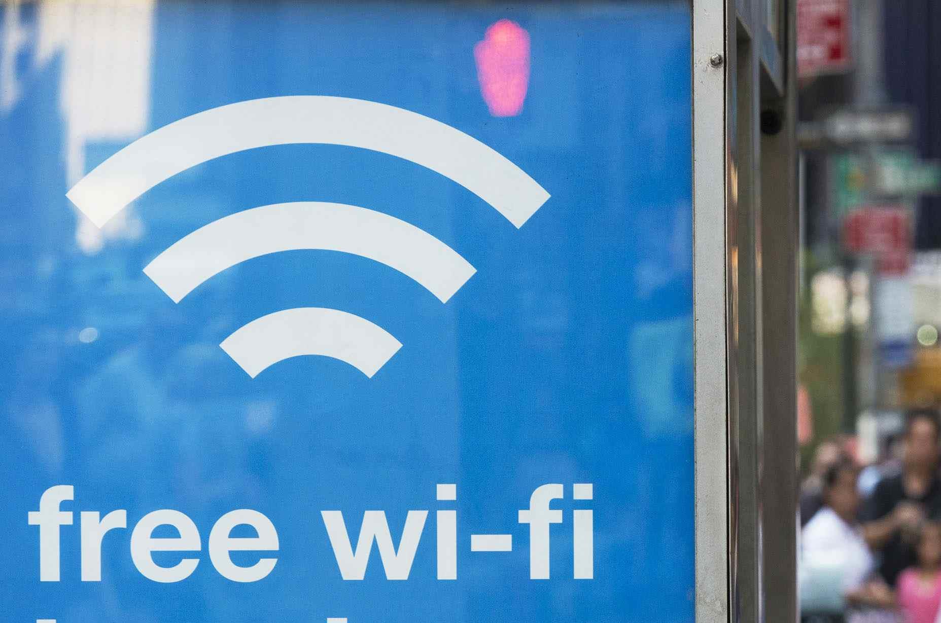 Tον Μάρτιο οι πρώτοι διαγωνισμοί για 3.000 νέα σημεία free wifi
