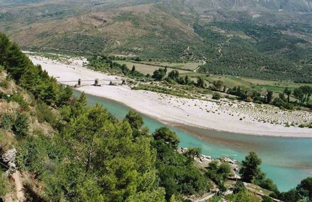 Παρθένα ποτάμια των Βαλκανίων «απειλούνται από φράγματα»