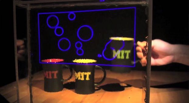Αυτοκόλλητο του MIT μετατρέπει τα τζάμια σε οθόνες