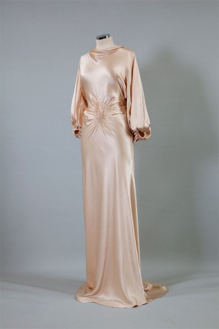 Η μόδα των νυφικών ενδυμάτων στο Μουσείο Μπενάκη