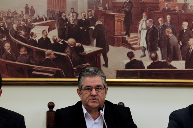 Διμέτωπη επίθεση Κουτσούμπα κατά κυβέρνησης και ΣΥΡΙΖΑ