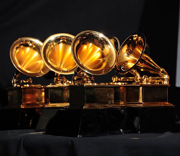 Στη μάχη των Grammy ρίχνεται ο Λεωνίδας Καβάκος