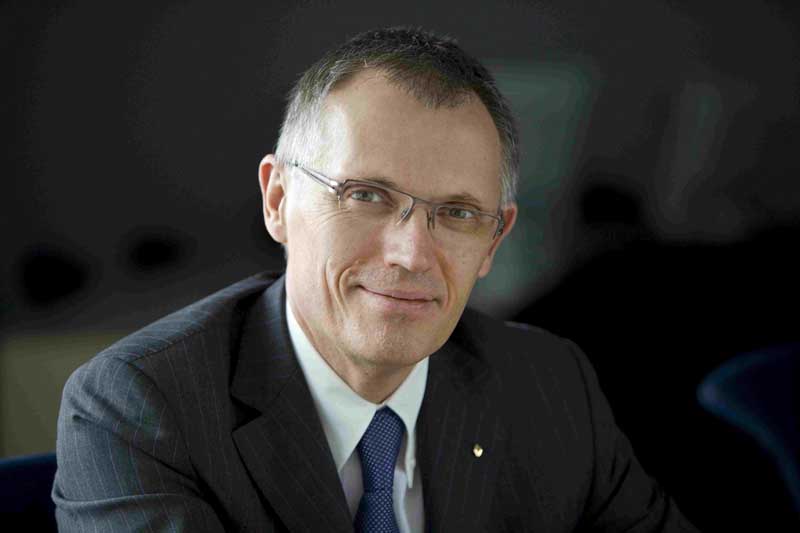 Τον Μάρτιο 2014 η αλλαγή φρουράς στην κεφαλή της PSA/Peugeot-Citroen