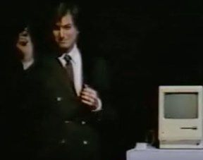 Για πρώτη φορά στο Ίντερνετ, ιστορικό βίντεο με τον Στ.Τζομπς το 1984