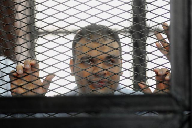 Δημοσιογράφους του Al Jazeera δικάζει η Αίγυπτος για «τρομοκρατία»