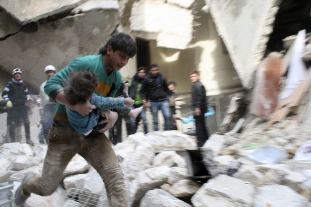 Σφαγή αμάχων από βαρέλια-βόμβες του καθεστώτος στο Χαλέπι
