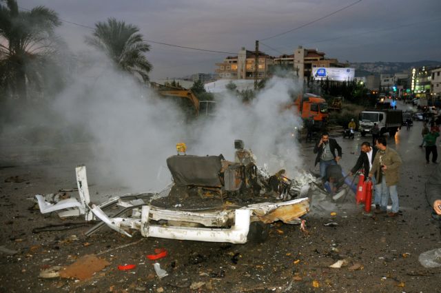 Καμικάζι ανατινάχθηκε σε λεωφορείο στη Βηρυτό, έξι τραυματίες