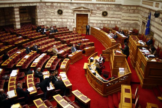 Και από μη συσταθείσες θέσεις η μείωση κατά 20% των μετακλητών