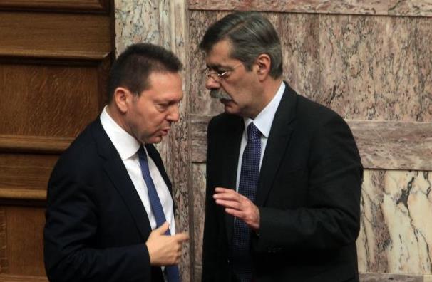 Στο Μαξίμου πρόστιμα, φόρος υπεραξίας και φορολόγηση των αγροτών