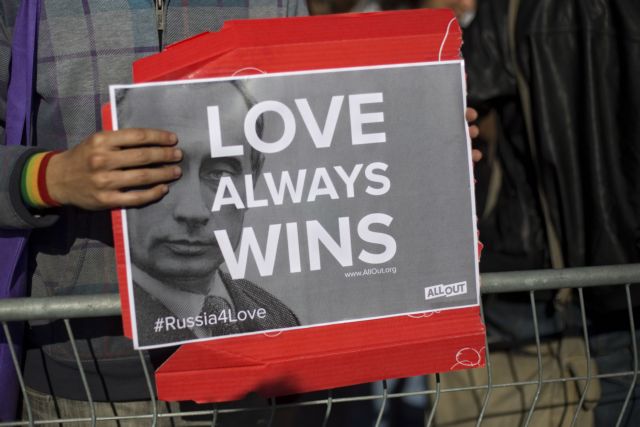 «Θηλιά» χαρακτηρίζουν αμφιλεγόμενους ρωσικούς νόμους 200 συγγραφείς