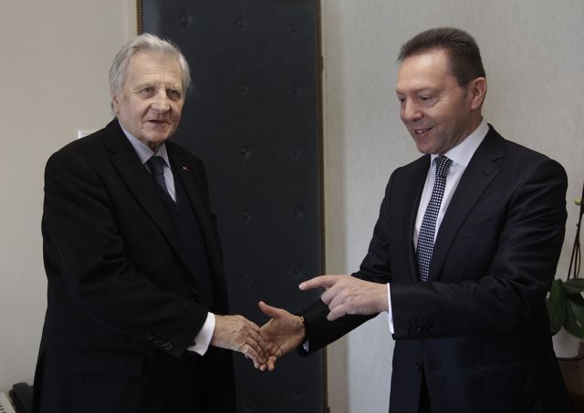 Στήριξη Τρισέ στις προσπάθειες της ελληνικής κυβέρνησης