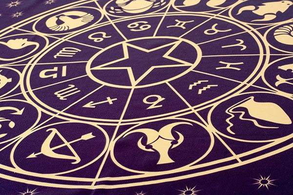 Σχεδόν οι μισοί Αμερικανοί θεωρούν την αστρολογία επιστήμη
