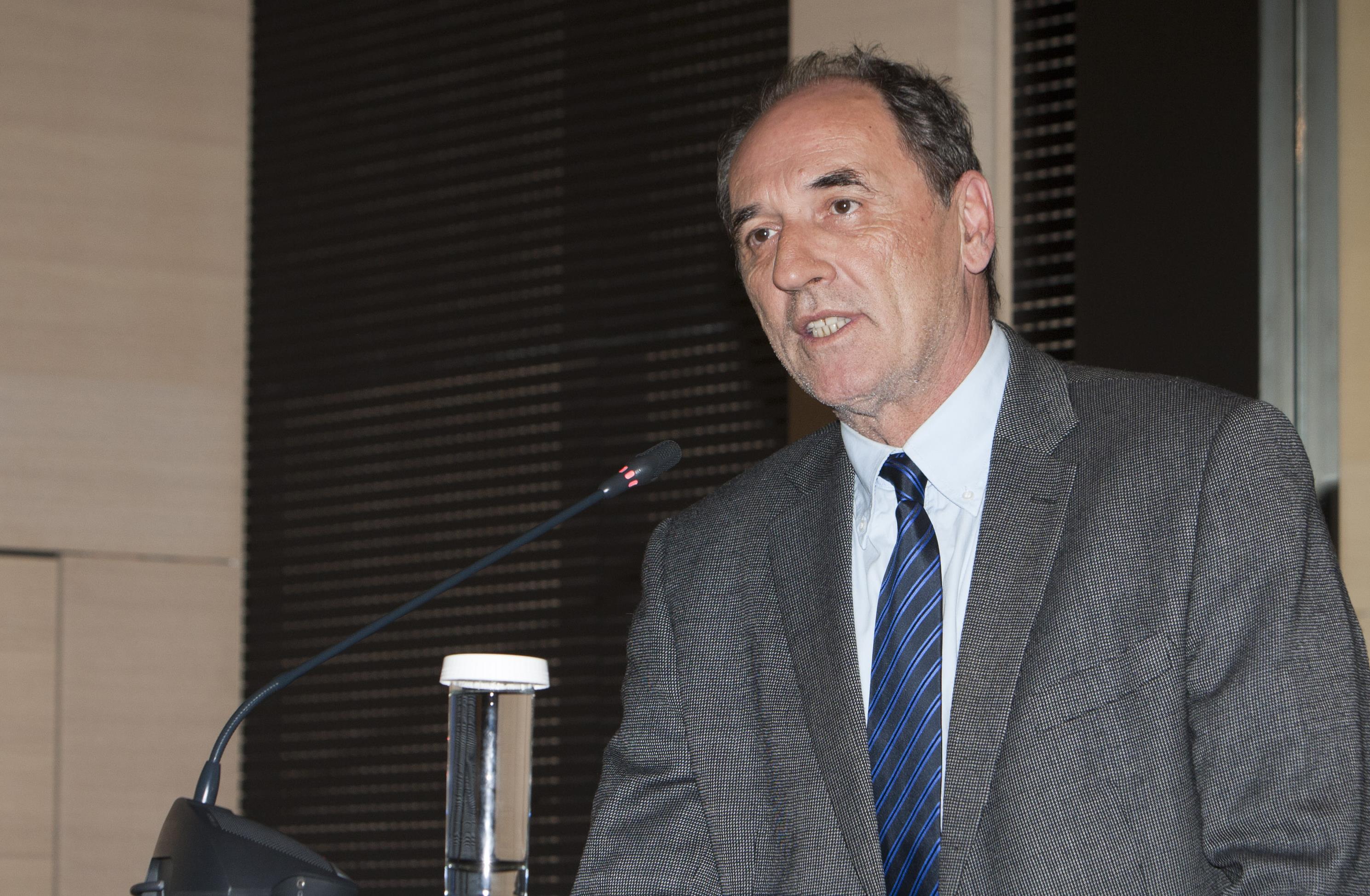 Σταθάκης: Δεν θα επαναδιαπραγματευτούμε το Μνημόνιο αλλά τη δανειακή σύμβαση