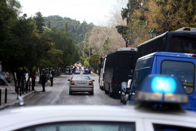 Ολοκληρώθηκαν οι πορείες στο κέντρο της Αθήνας, ανοίγουν οι δρόμοι