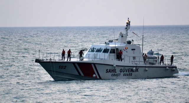 Ανατροπή σκάφους με μετανάστες βόρεια της Σύμης