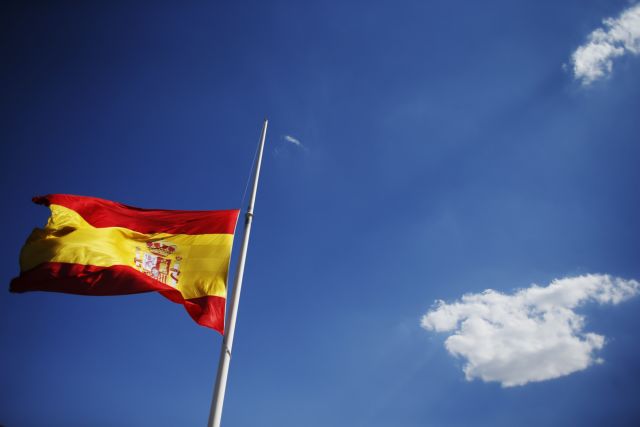 Σε νέο ιστορικό υψηλό έφθασε το δημόσιο χρέος της Ισπανίας το 2013