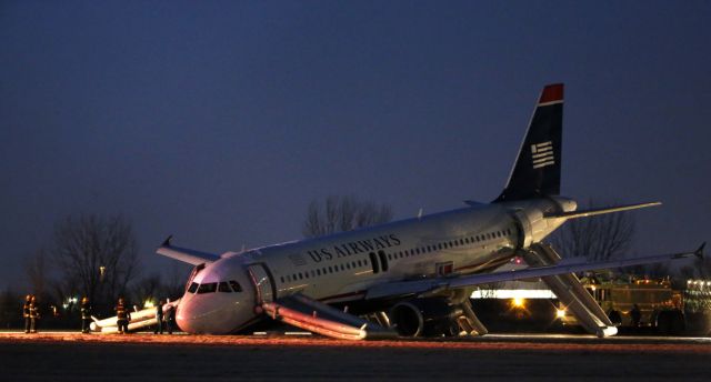 Ατύχημα σε αμερικανικό αεροσκάφος στη Φιλαδέλφεια