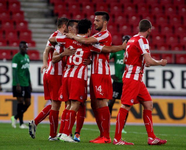 Ως πρωταθλητής στο Μάντσεστερ για τη… φιέστα ο Ολυμπιακός