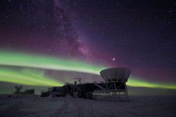 Τηλεσκόπιο στην Ανταρκτική «είδε βαρυτικά κύματα της Μεγάλης Έκρηξης»