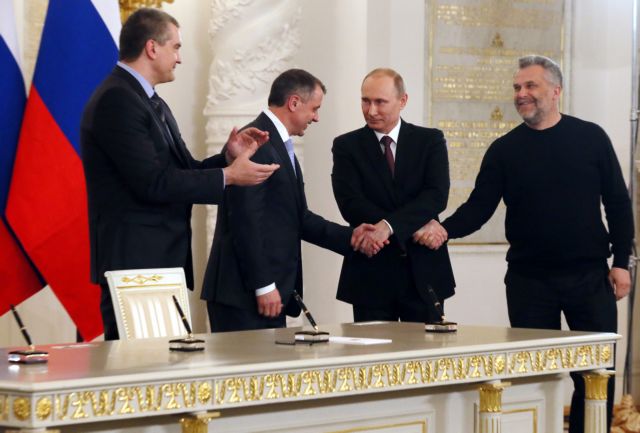 Την ενσωματώση της Κριμαίας στη Ρωσία υπέγραψε ο Βλαντιμίρ Πούτιν