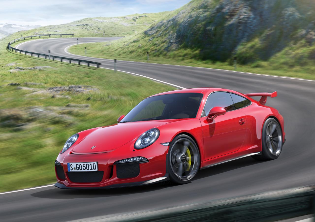 Η Porsche αντικαθιστά τους κινητήρες των 911 GT3 μετά τα περιστατικά πυρκαγιάς